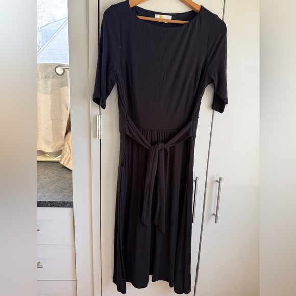 Boden Black Jersey Boat Neck Tie-Front Midi Dress | US 8 | $120 MSRP - Picture 3 of 11